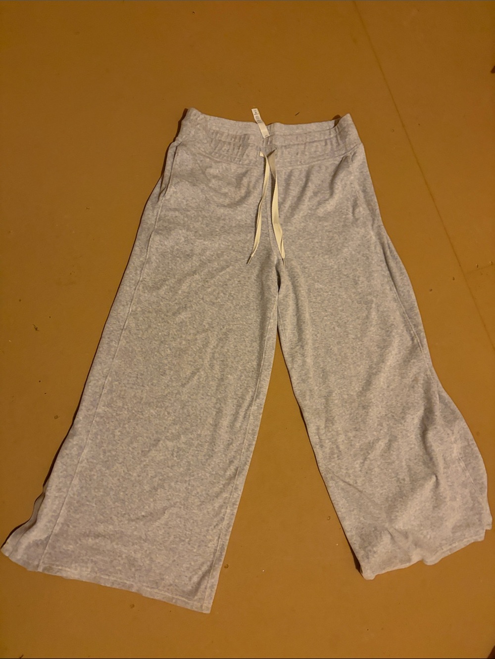 lululemon athletica Light Gray Wide-Leg Drawstring Track Pants size 12